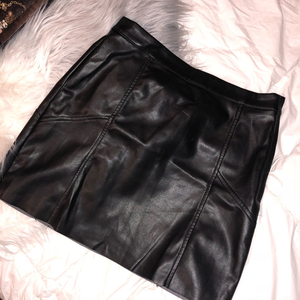 Leather mini